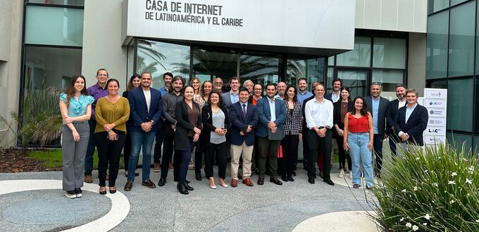Os grupos de trabalho da LAC reuniram-se na Casa da Internet da LAC